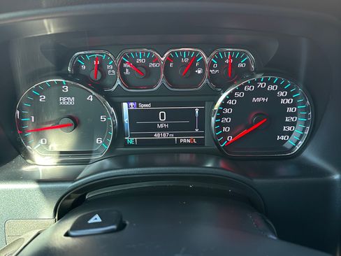 Used 2018 Chevrolet Silverado 1500 LT w/ All Star Edition AWD/4WD image 6