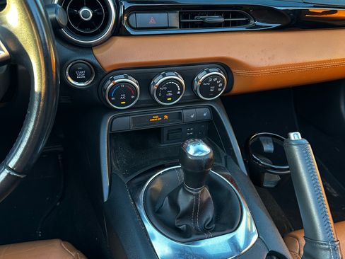 Used 2018 FIAT 124 Spider Lusso image 14