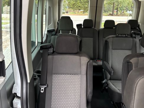 Used 2022 Ford Transit 350 XLT image 24