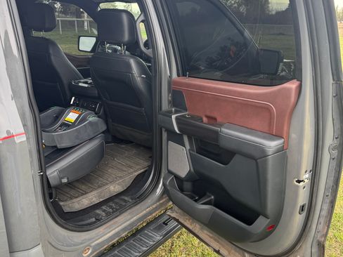 Used 2021 Ford F150 Lariat image 16