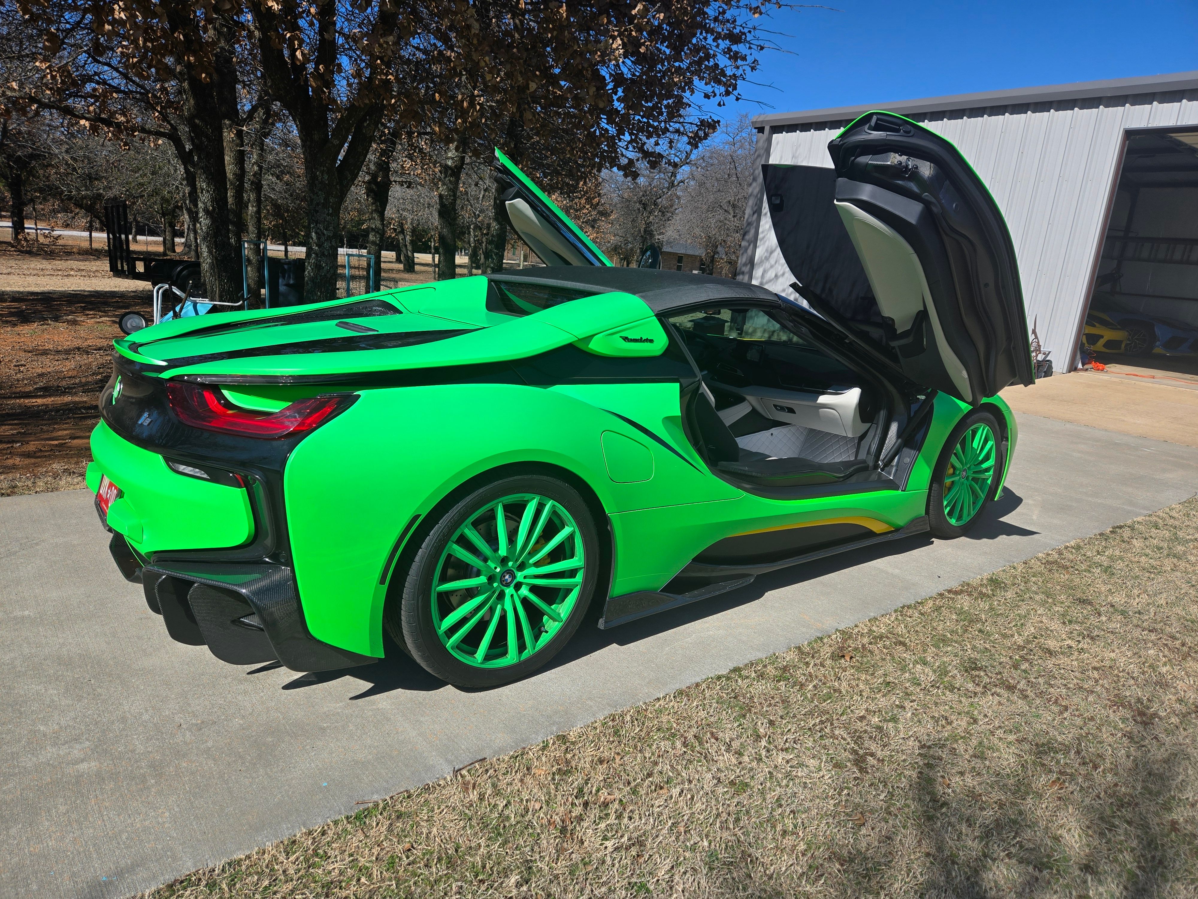Used 2019 BMW i8 Roadster AWD/4WD image 13