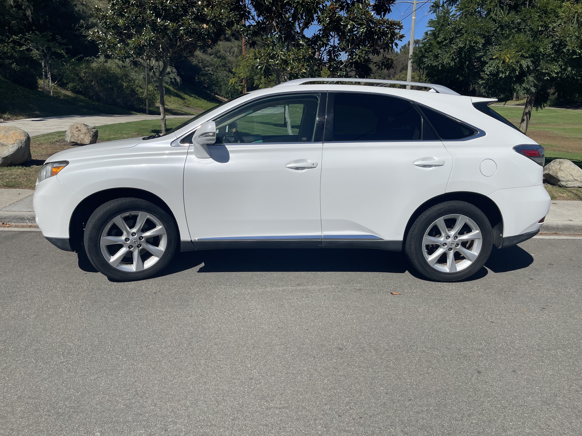 Used 2010 Lexus RX 350 AWD image 1