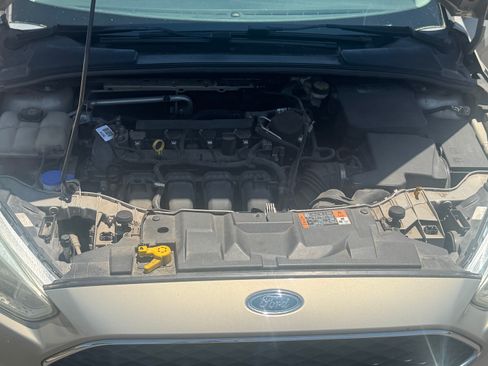 Used 2015 Ford Focus SE FWD image 5