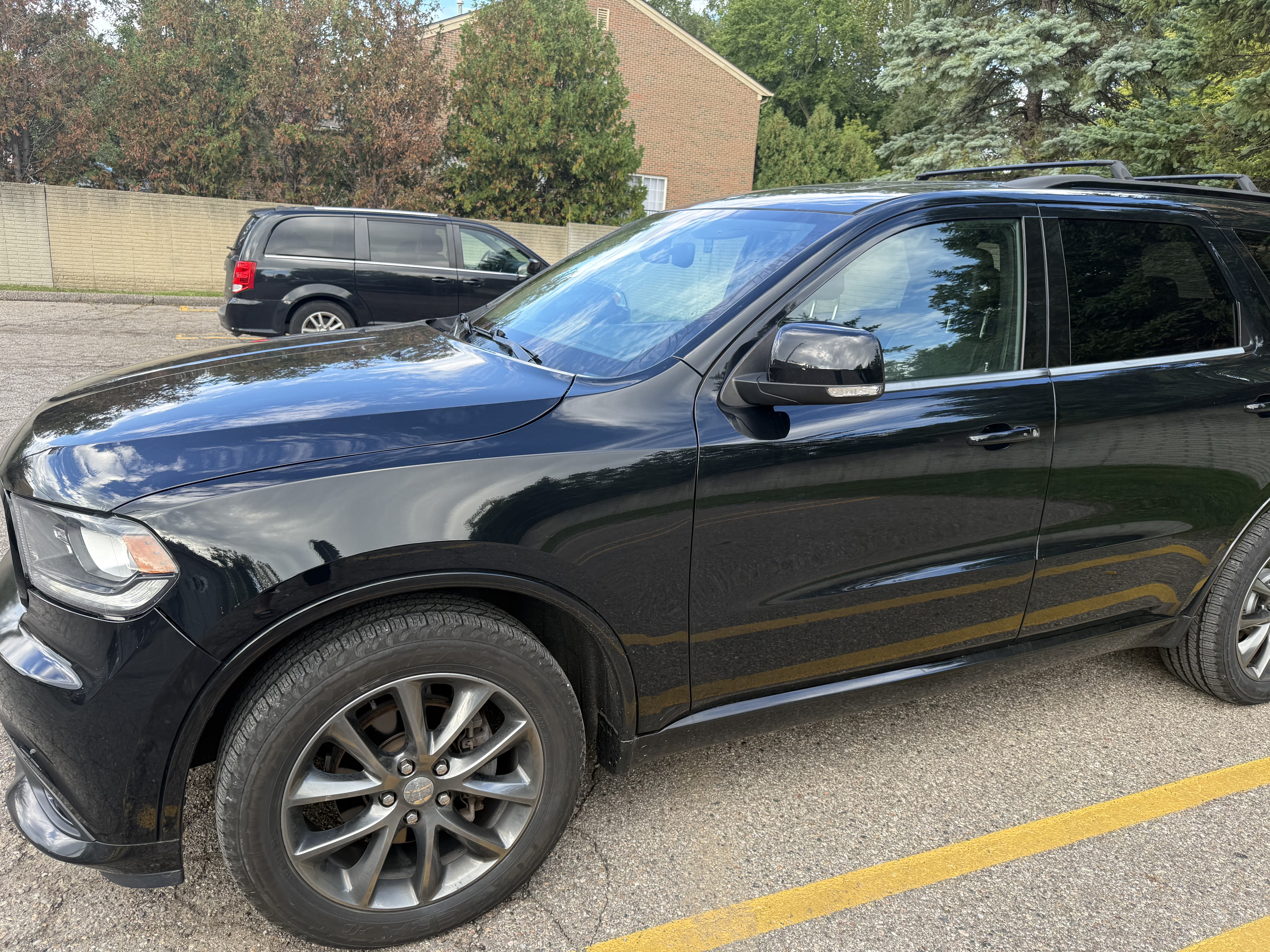 Used 2018 Dodge Durango GT w/ Premium Group AWD/4WD image 1