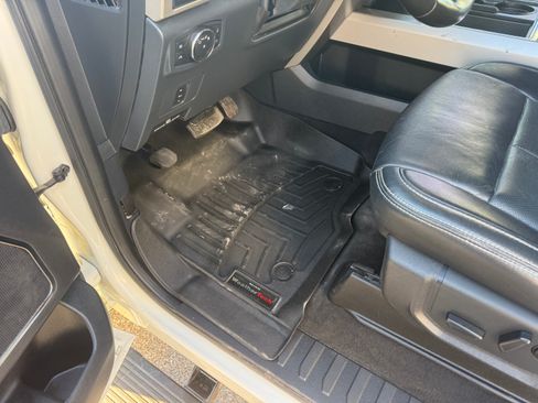 Used 2022 Ford F350 Lariat w/ Lariat Value Package image 12