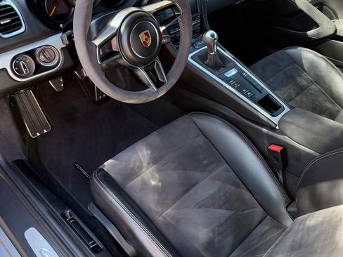 Used 2016 Porsche Cayman GT4 image 14