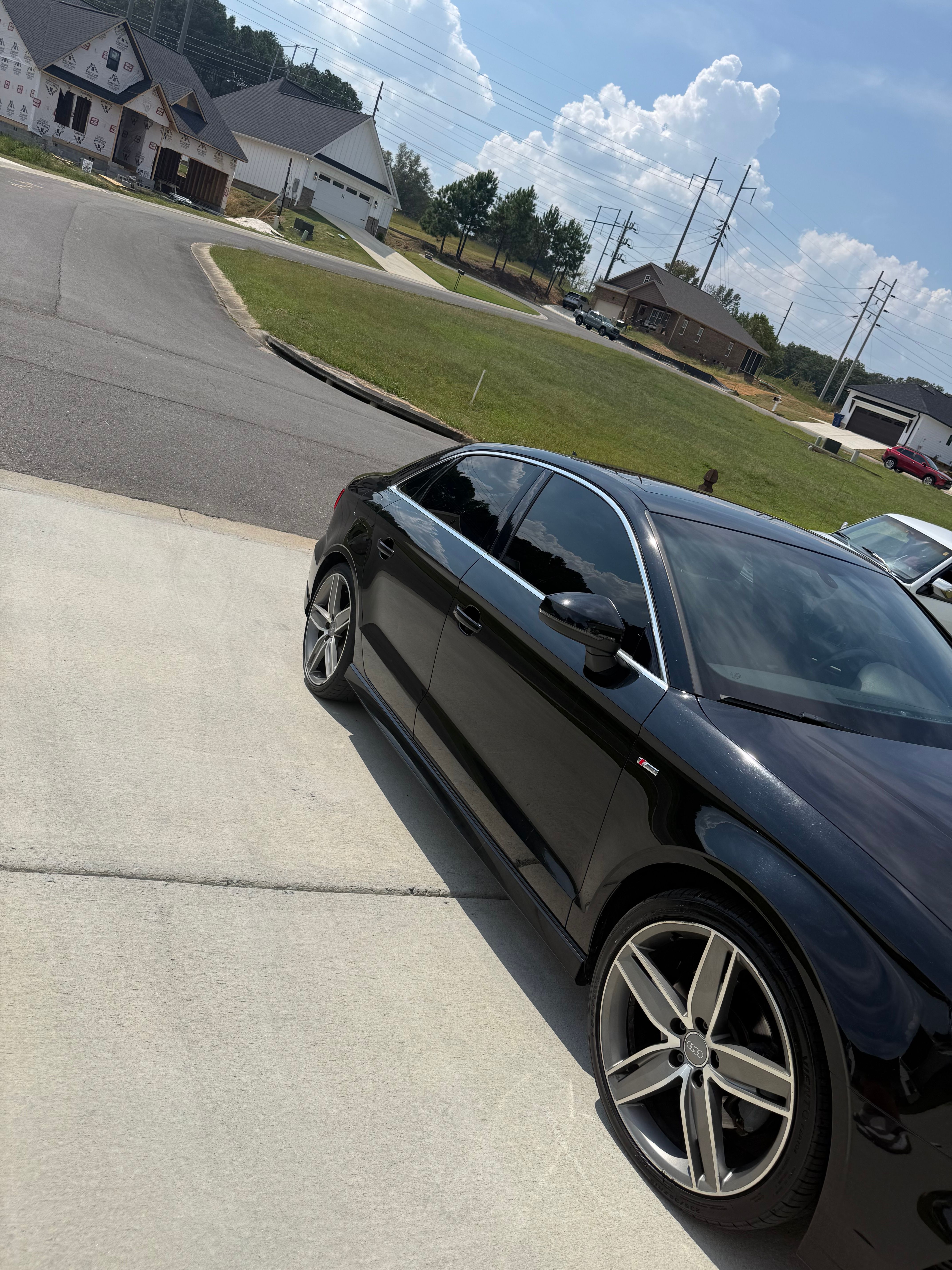 Used 2017 Audi A3 2.0T Premium Plus w/ Premium Plus Package AWD/4WD image 2