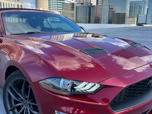 Used 2019 Ford Mustang Premium w/ Ford Safe & Smart Package RWD image 8