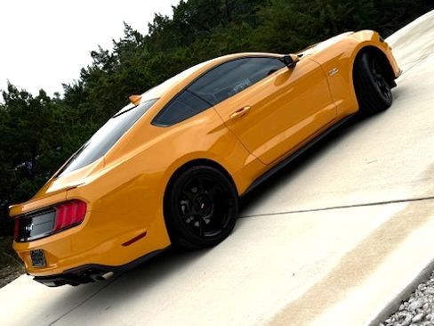 Used 2022 Ford Mustang GT Premium w/ Equipment Group 401A image 15