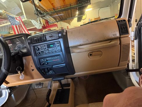 Used 1997 Jeep Wrangler Sport image 16