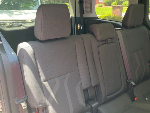 Used 2018 Ford Transit Connect XLT FWD image 17