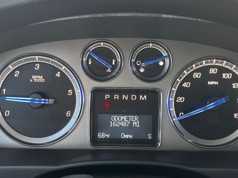 Used 2009 Cadillac Escalade AWD image 10