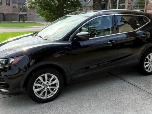 Used 2022 Nissan Rogue Sport SV w/ Technology Package AWD/4WD image 9