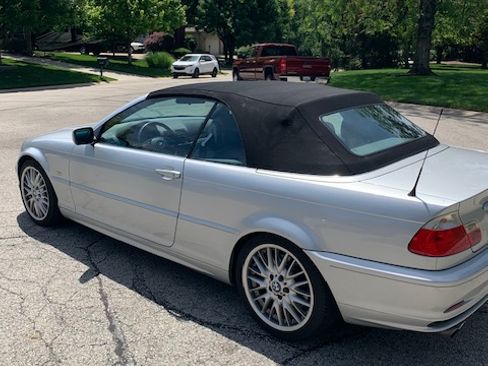 Used 2002 BMW 330Ci Convertible RWD image 4