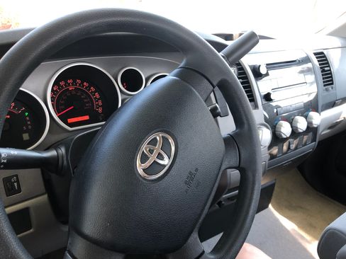 Used 2010 Toyota Tundra 2WD Double Cab image 11