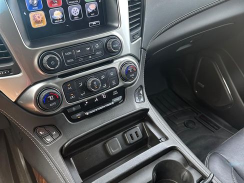 Used 2018 Chevrolet Tahoe Premier AWD/4WD image 15