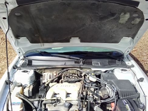 Used 2004 Oldsmobile Alero GL image 18