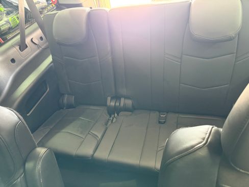 Used 2015 Cadillac Escalade ESV Premium image 8