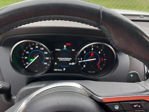 Used 2018 Jaguar F-PACE Prestige AWD/4WD image 6