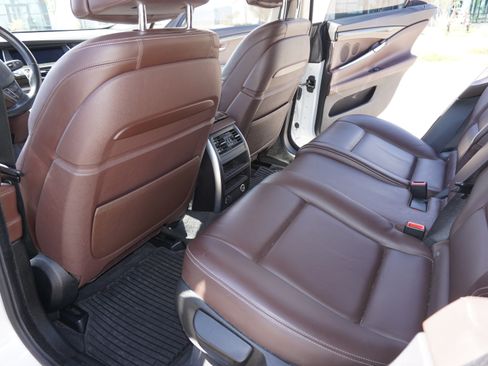 Used 2015 BMW 535i Gran Turismo image 6