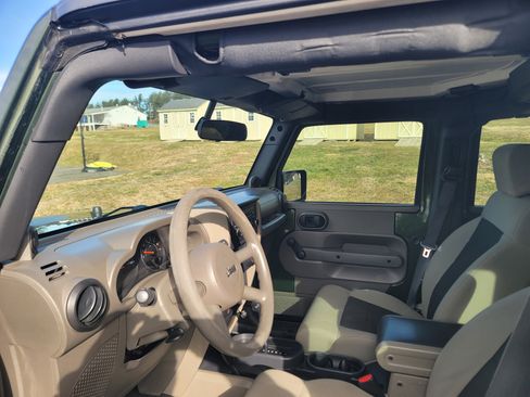 Used 2008 Jeep Wrangler Unlimited X w/ Trailer Tow Group image 19