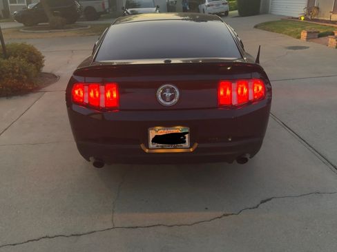Used 2011 Ford Mustang Premium w/ 202A Rapid Spec Order Code RWD image 2