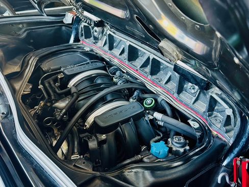 Used 2011 Porsche Boxster Spyder image 18