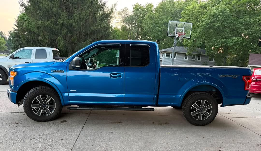 Used 2016 Ford F150 XLT w/ Equipment Group 302A Luxury AWD/4WD image 14