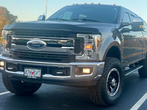 Used 2018 Ford F350 XLT AWD/4WD image 1