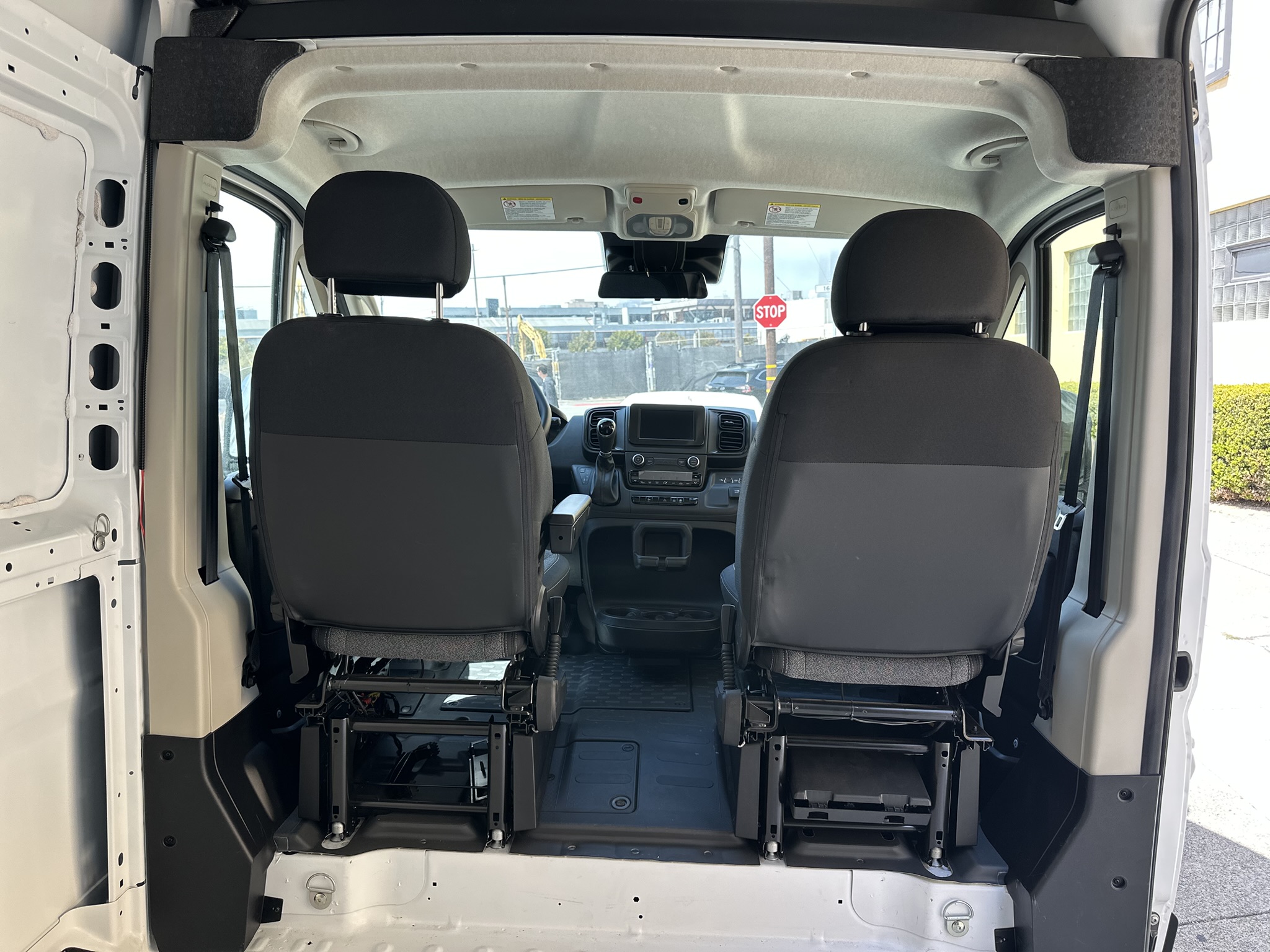 Used 2022 RAM ProMaster 2500 w/ Interior LED Lighting Group FWD image 4