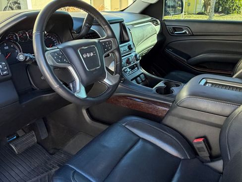 Used 2016 GMC Yukon XL SLT w/ Open Road Package image 5