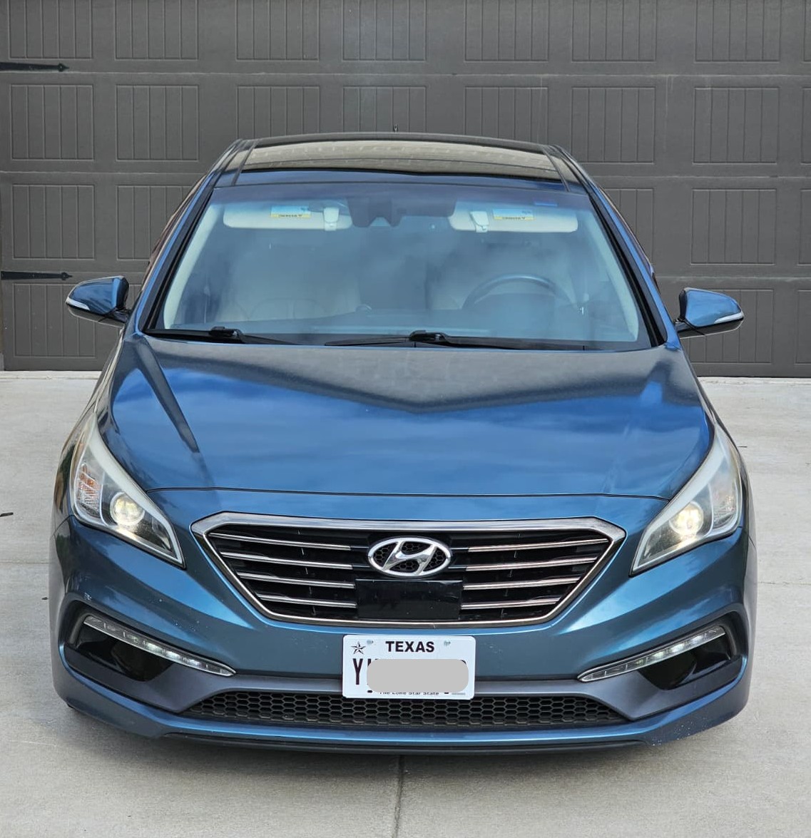 Used 2016 Hyundai Sonata Limited w/ Option Group 05 FWD image 2