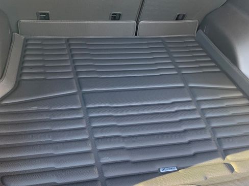 Used 2025 Chevrolet Equinox EV LT image 14