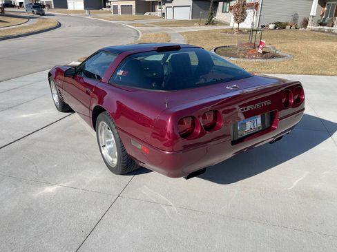 Used 1993 Chevrolet Corvette ZR1 image 4