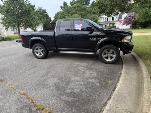 Used 2013 RAM 1500 Express image 14
