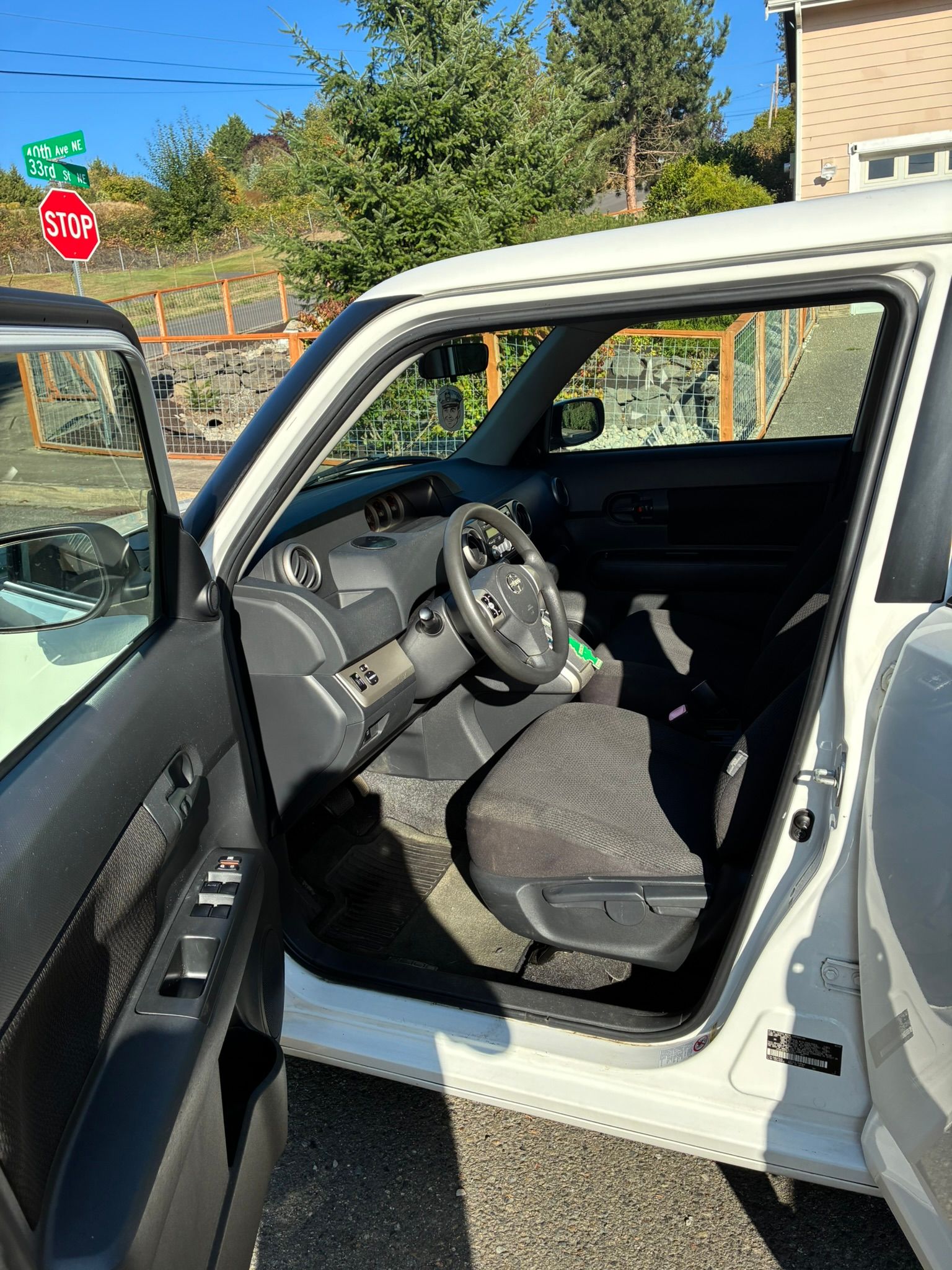 Used 2008 Scion xB FWD image 2