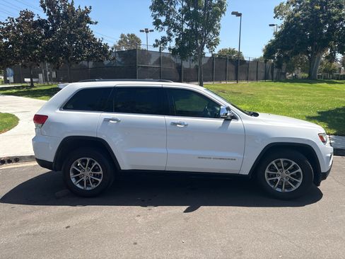 Used 2014 Jeep Grand Cherokee Limited w/ Luxury Group II AWD/4WD image 8