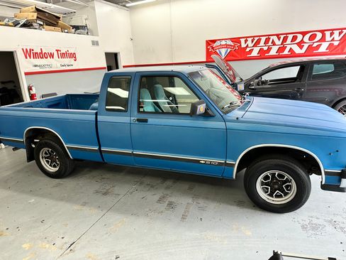 Used 1993 Chevrolet S10 Pickup 2WD Extended Cab image 19