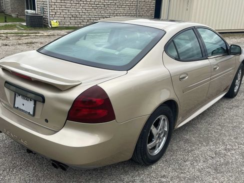 Used 2004 Pontiac Grand Prix GT2 w/ Leather Trim Pkg image 9