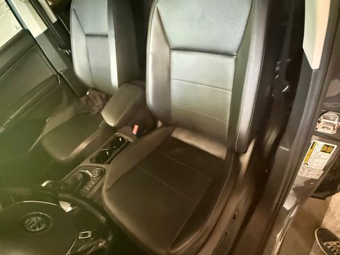 Used 2018 Volkswagen Tiguan SE w/ Panoramic Sunroof Package AWD/4WD image 18