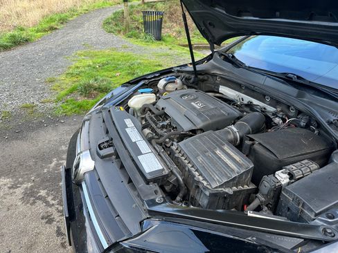 Used 2015 Volkswagen Golf R 4-Door image 13