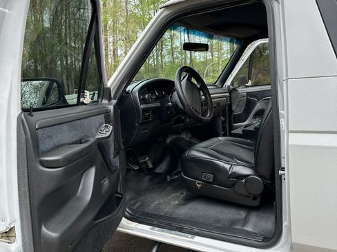 Used 1994 Ford Bronco image 11