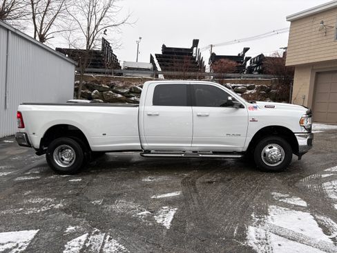 Used 2022 RAM 3500 Big Horn image 15