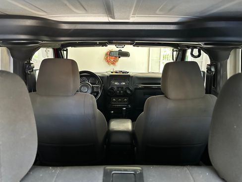 Used 2012 Jeep Wrangler Sport AWD/4WD image 10
