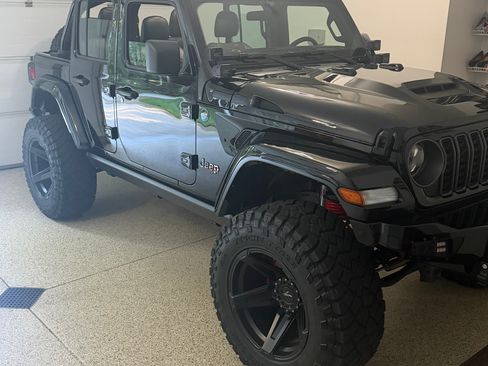 Used 2026 Jeep Wrangler Unlimited Sport AWD/4WD image 2