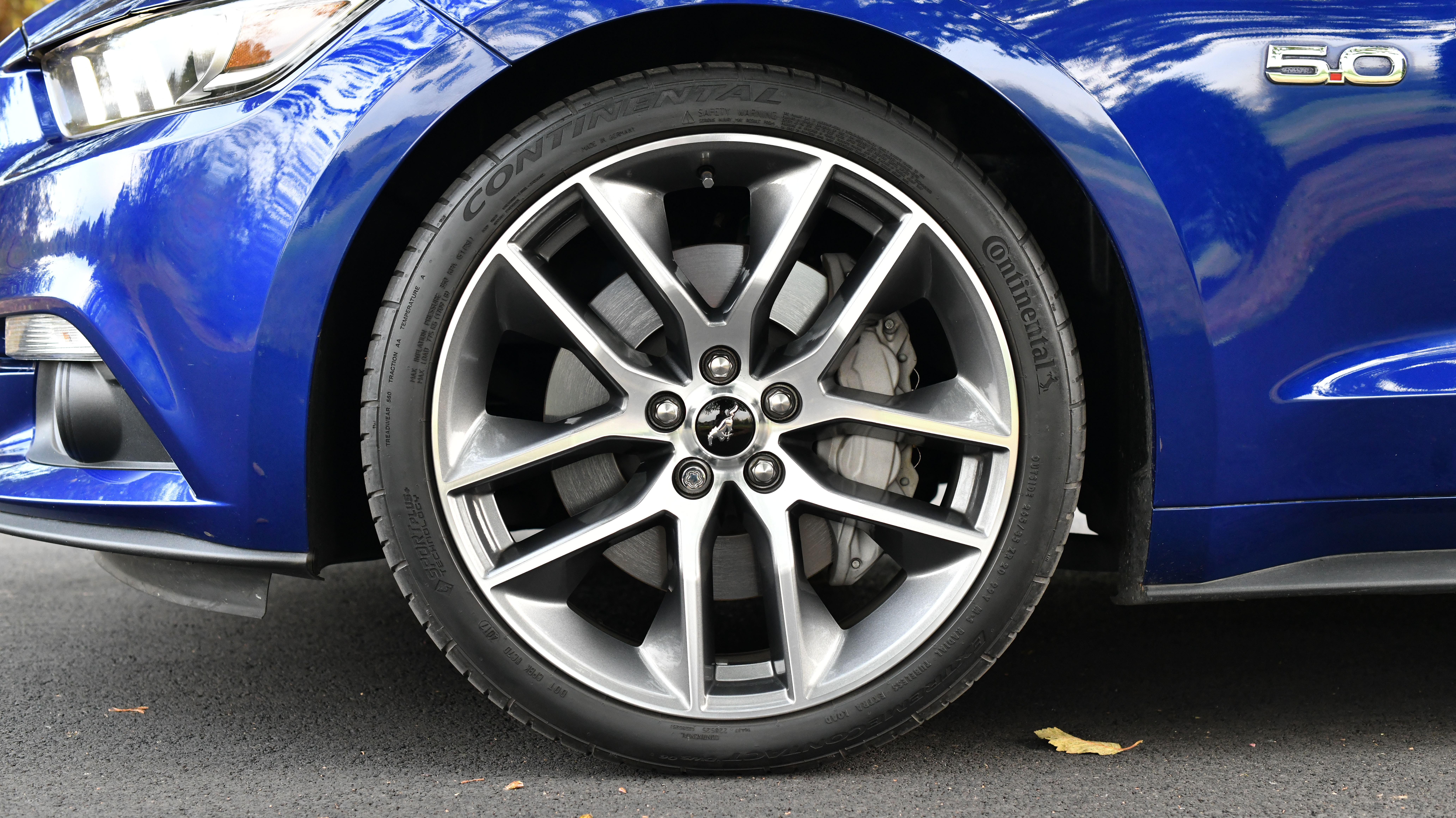Used 2015 Ford Mustang GT Premium w/ Enhanced Security Package RWD image 11