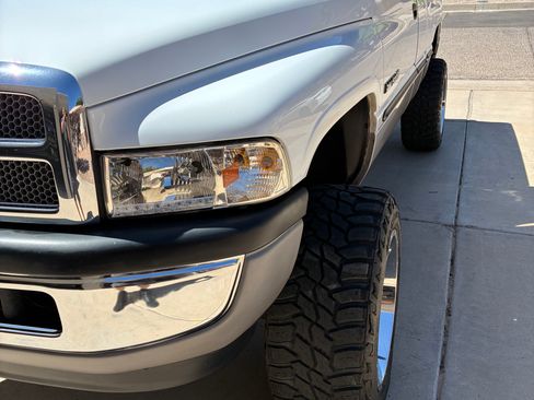 Used 1998 Dodge Ram 1500 Truck 4x4 Quad Cab image 8