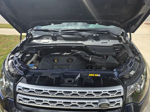 Used 2016 Land Rover Discovery Sport HSE Luxury image 11