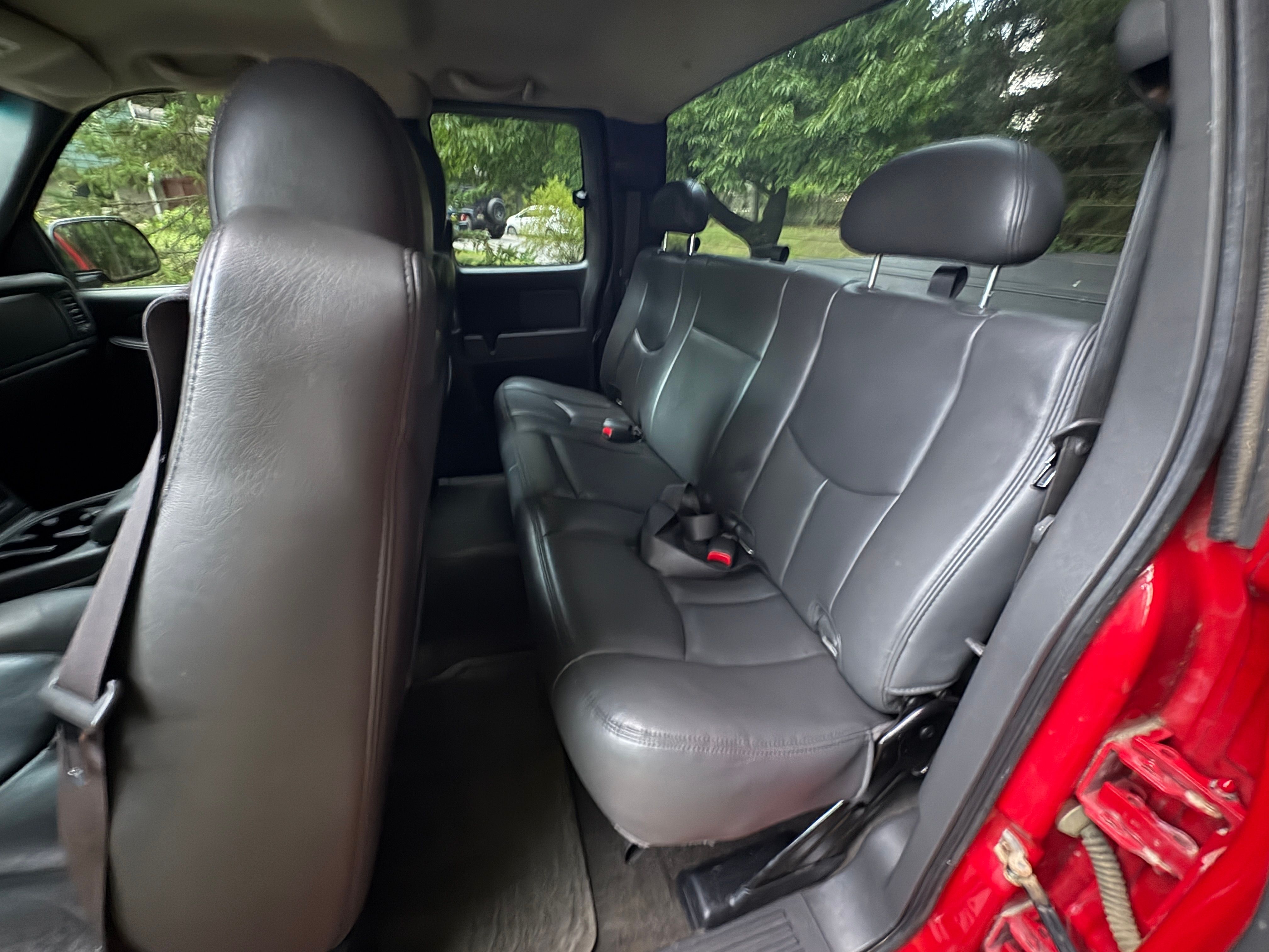Used 2005 Chevrolet Silverado 1500 SS w/ Safe And Sound Package AWD/4WD image 8