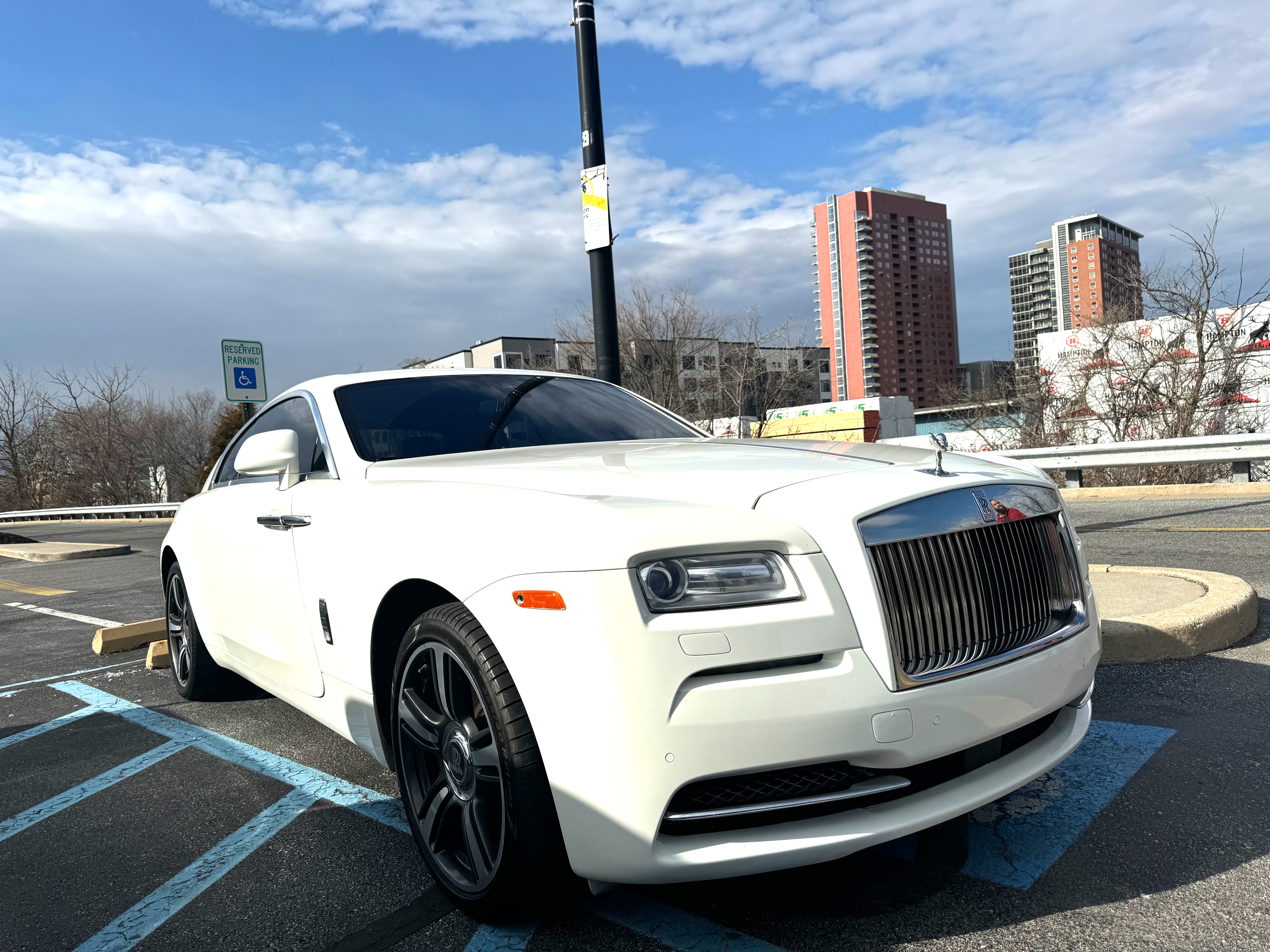 Used 2015 Rolls-Royce Wraith RWD image 4